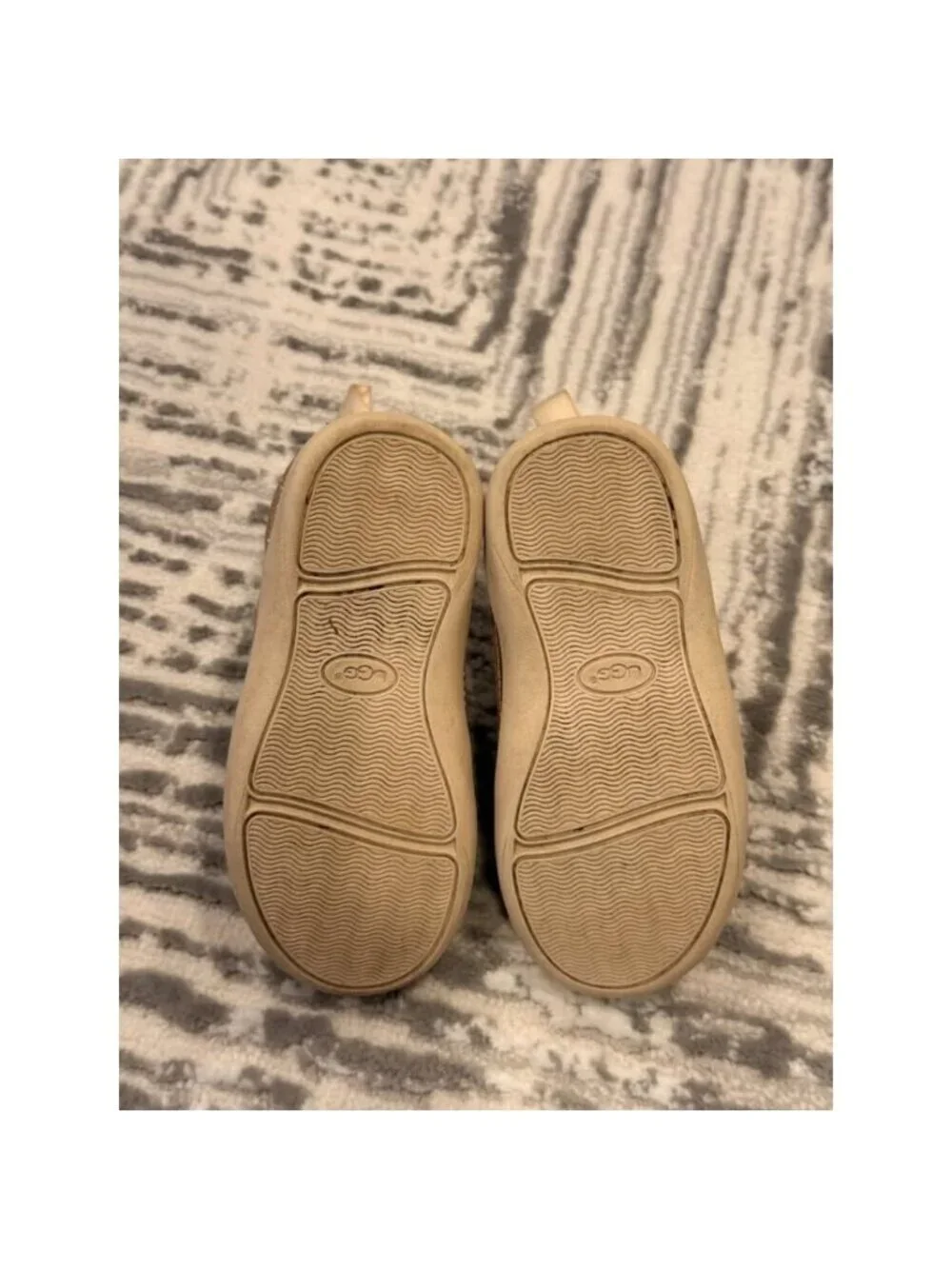 UGG toddler size 8 Pritchard Sparkles Trainer Gold Sneaker Boots S/N 1092409T